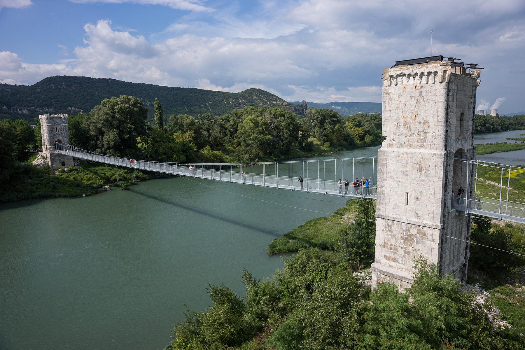 pont-de-rochemaure-tourisme-ardeche-rhone-villages