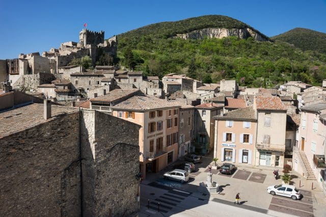 cruas-ruelles-village-medieval