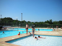 St-Lager-Bressac_Piscine-Les-Civelles