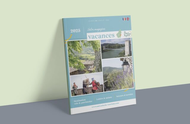 Couverture Magazine mockup -25